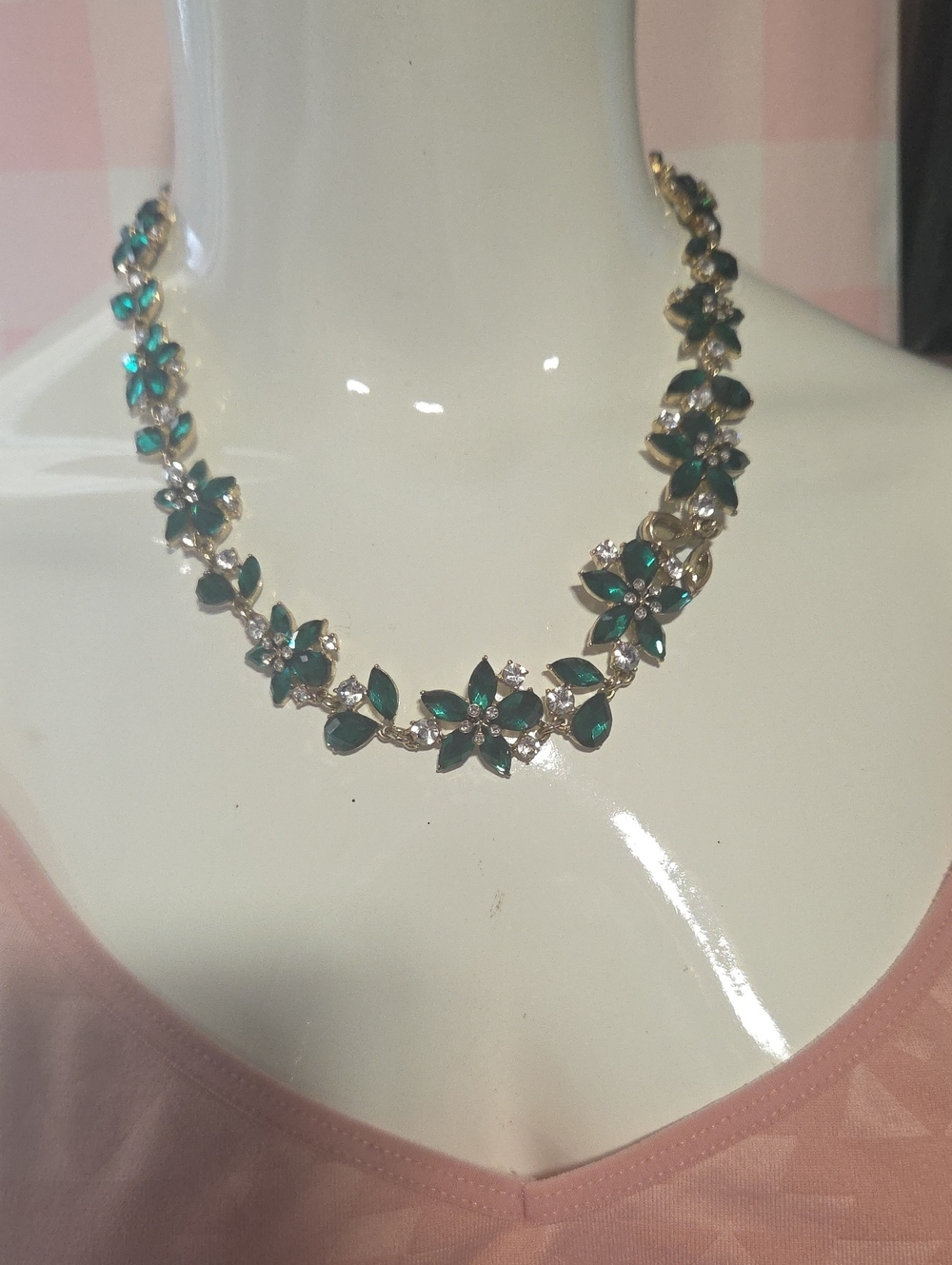 Emerald Flower Statement Necklace - Women's Jewelry